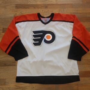 CCM Vintage Philadelphia Flyers Jersey Men's Size Large